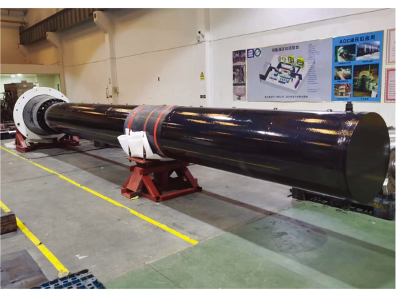 內导式液压铸造机